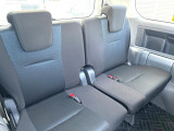 3列目シートはもちろん状態良好☆大人でもゆったりと座って頂けますので、大人数でのお出かけもラクラクです♪ご家族で、気の知れた仲間で、ドライブに行くのが楽しみですね♪