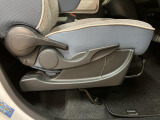 運転席に座面を上下できるシートリフターが装備しており、ドライバーさんの体型によって最適なシートポジションで運転していただけます。