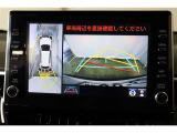 車両を上から見たような映像表示するパノラミックビューモニター付き!