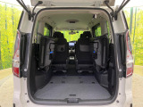後席を格納すると、これだけの広さが!シーンに合わせたシートアレンジで、大きな荷物も積むことが出来ます♪