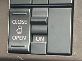 【パワースライドドア】スマートキーや運転席のスイッチでスライドドアの開閉が可能♪電動だから力を入れてドアを開ける必要が無く、小さいお子様でも、重い荷物を持っている時もラクに開け閉めできます♪