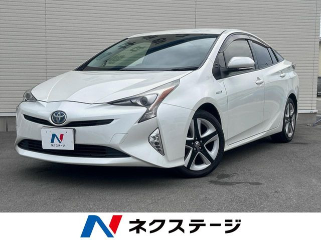 トヨタ プリウス 