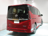 納車前に入念な点検整備をさせていただきます。もちろん全車走行距離無制限のワイド保証付ですので安心してお乗りいただけます。