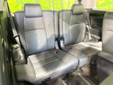 3列目シートはもちろん状態良好☆大人でもゆったりと座って頂けますので、大人数でのお出かけもラクラクです♪ご家族で、気の知れた仲間で、ドライブに行くのが楽しみですね♪