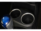ドリンクホルダー装備! 美味しい飲み物 飲みながら 快適なドライブいかがですか♪