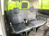3列目シートはもちろん状態良好☆大人でもゆったりと座って頂けますので、大人数でのお出かけもラクラクです♪ご家族で、気の知れた仲間で、ドライブに行くのが楽しみですね♪