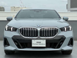 ★弊社のお車をご覧頂きありがとうございます。弊社は千葉県にあるBMW正規ディーラー店ですので安心してご検討下さい。全国各BMWディーラーにて保証サービスも受けられますので遠方のお客様もご安心下さい。★