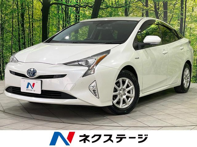 トヨタ プリウス 