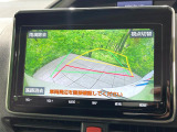【バックカメラ】駐車時に後方がリアルタイム映像で確認できます。大型商業施設や立体駐車場での駐車時や、夜間のバック時に大活躍!運転スキルに関わらず、今や必須となった装備のひとつです!