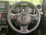ステアリングも使用感が少なく、きれいな状態となっております♪
