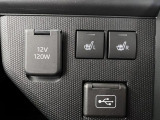 シートヒーター、USB接続端子、アクセサリーソケット付