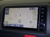 ナビゲーション付です。 ナビがあると便利、ラクラク何処でもいけます。 ナビが有るのと無いのとでは大きな違いですね。