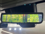 【デジタルインナーミラー】後席の大きな荷物や同乗者で後方が確認しづらい時でも安心!カメラが撮影した車両後方の映像をルームミラー内に表示。クリアな視界で状況の確認が可能です!