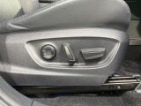 【メモリー機能付きパワーシート】ドライバーごとに設定したシート位置を記憶して、ボタン一つで切り替えできる便利な機能!運転する方が複数名いらっしゃるご家庭におすすめです♪