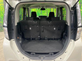 普段のお買い物や通勤、送迎等に十分な荷室スペースを確保しております。セカンドシートを倒すと、大きな荷物の積載も可能です♪