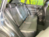 後部座席も気になるようなキズ・汚れやへたり等、大きなダメージはなく、良好な状態です。