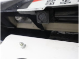 バックカメラが付いているので後方確認が非常にしやすいです。今や運転初心者も熟練者も必須装備!ついていて損はないですね♪