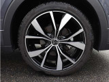 215/45R18タイヤ/7J&times;18アルミホイール