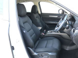 【運転席パワーシート&ドライビングポジションメモリー機能】運転手にあったシートパターン設定可能です。