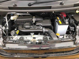 ボンネット内もキレイです。