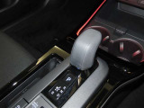 軽い力でシフトチェンジができる「エレクトロシフトマチック」を装備しております。