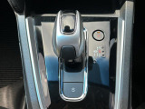 【シフトレバー】シフトの操作がしやすく快適なドライブを楽しんでいただけます!