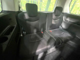 3列目シートはもちろん状態良好☆大人でもゆったりと座って頂けますので、大人数でのお出かけもラクラクです♪ご家族で、気の知れた仲間で、ドライブに行くのが楽しみですね♪
