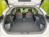 後席を格納すると、これだけの広さが!シーンに合わせたシートアレンジで、大きな荷物も積むことが出来ます♪