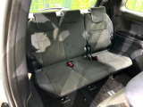 3列目シートはもちろん状態良好☆大人でもゆったりと座って頂けますので、大人数でのお出かけもラクラクです♪ご家族で、気の知れた仲間で、ドライブに行くのが楽しみですね♪