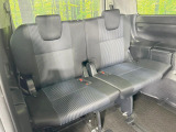 3列目シートはもちろん状態良好☆大人でもゆったりと座って頂けますので、大人数でのお出かけもラクラクです♪ご家族で、気の知れた仲間で、ドライブに行くのが楽しみですね♪