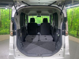 後席を格納すると、これだけの広さが!シーンに合わせたシートアレンジで、大きな荷物も積むことが出来ます♪