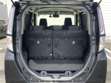 【ラゲッジスペース】リアシートを倒せばこの大容量!!ダンボールなどの大きい荷物も釣り具などの長尺物まで様々載せられそうです!!