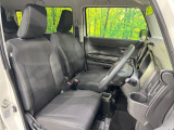 運転席シート廻りは使用感も少なく、良好な状態となっています。前オーナー様が丁寧に使っていたことがよくわかりますね。