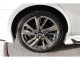 純正アルミホイール【タイヤサイズ225/45R18】