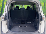 普段のお買い物や通勤、送迎等に十分な荷室スペースを確保しております。セカンドシートを倒すと、大きな荷物の積載も可能です♪