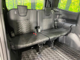 3列目シートはもちろん状態良好☆大人でもゆったりと座って頂けますので、大人数でのお出かけもラクラクです♪ご家族で、気の知れた仲間で、ドライブに行くのが楽しみですね♪