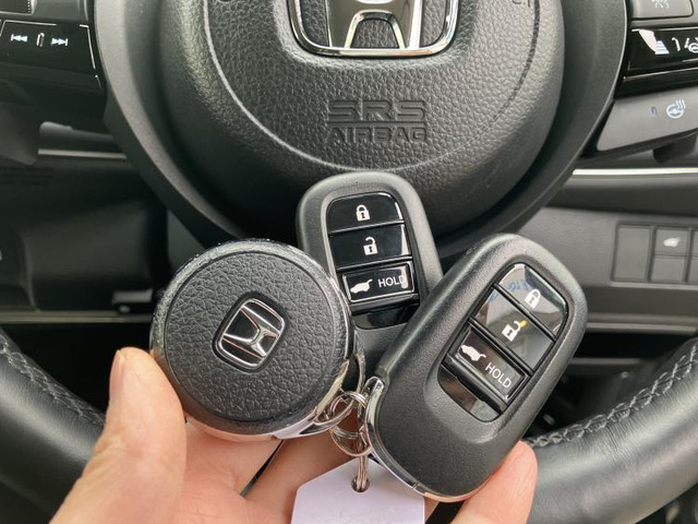 ホンダ ヴェゼル 1.5 e:HEV Z 4WD の中古車詳細 (30,780km, クリスタル