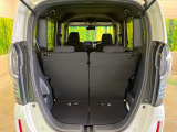 普段のお買い物や通勤、送迎等に十分な荷室スペースを確保しております。セカンドシートを倒すと、大きな荷物の積載も可能です♪