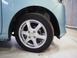 実車はアルミホイール組みの夏用タイヤを装着しています。