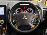 ステアリングも使用感が少なく、きれいな状態となっております♪