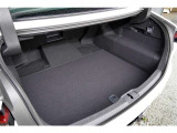 【トランク】 トランクルームはこんなに広々です。大きめの荷物も簡単に積めます。