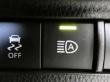「オートHiビーム」のスイッチです。夜間走行時歩行者を発見しやすいHiビームが基本ですので、対向車や前方の車両を検知して自動で切替をしてくれます。