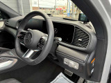 M656直列6気筒ディーゼルターボ + モーター 367ps/4000rpm 76.5kgm/350〜2800rpm 275/45&315/40R21 AMGホイール パノラミックスライディングルーフ コクピットディスプレイ ヘッドアップディスプレイ