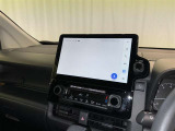 ディスプレイオーディオを装備。スマホとクルマをつなぐことで、これまでのナビに加えて、いろんなサービスが楽しめます。
