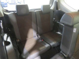三列目シートを搭載。大人数でお出かけする時に助かりますね!
