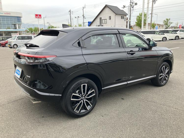 ホンダ ヴェゼル 1.5 e:HEV Z 4WD の中古車詳細 (30,780km, クリスタル