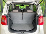 普段のお買い物や通勤、送迎等に十分な荷室スペースを確保しております。セカンドシートを倒すと、大きな荷物の積載も可能です♪