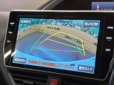 【バックカメラ】駐車時に後方がリアルタイム映像で確認できます。大型商業施設や立体駐車場での駐車時や、夜間のバック時に大活躍!