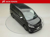 両側パワースライドドア付きだから、狭い駐車スペースなどでの乗り降りラクラク♪小さなお子さまのいるご家庭には嬉しい装備です。