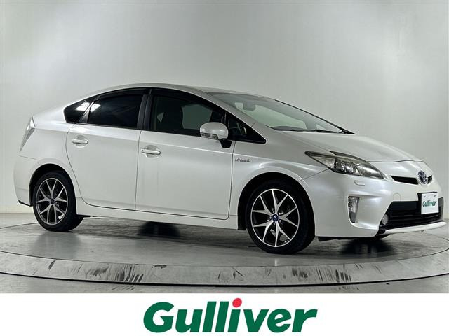 トヨタ プリウス 